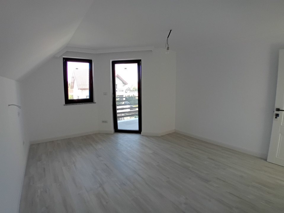 Casă NOUĂ |6 camere | 138MP