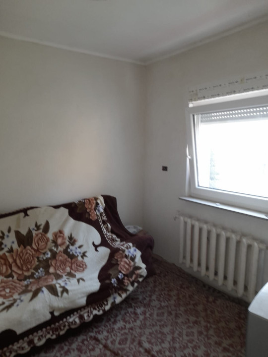 GARSONIERA 11000 EURO - ZONA HURMUZACHI - 12 MP