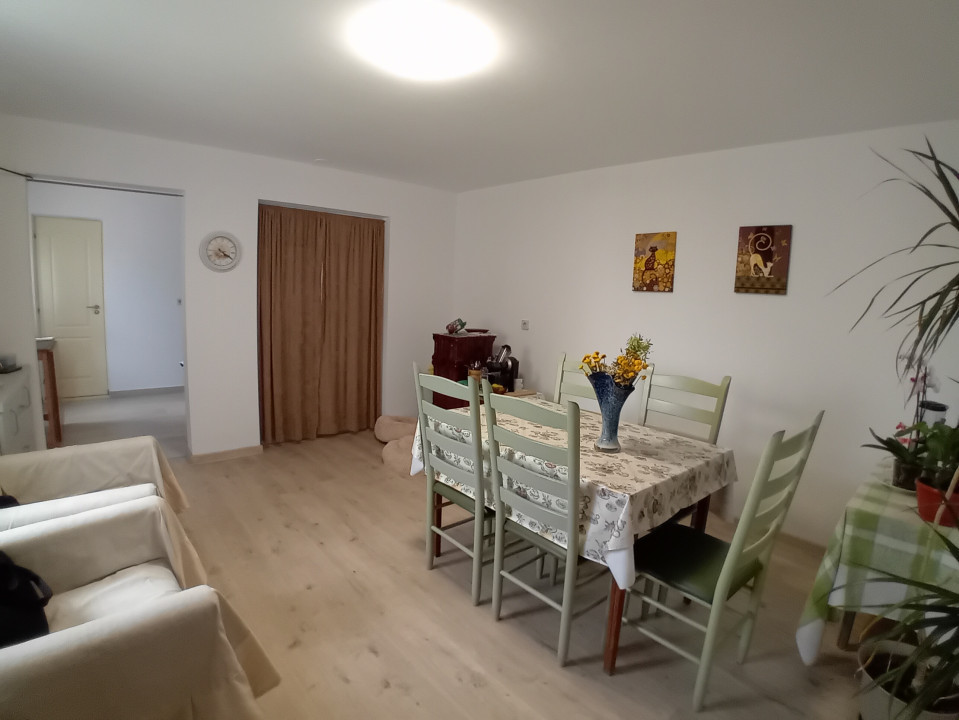 Casa cu teren si livada | Voitinel | 2500 MP | 80.000 EURO