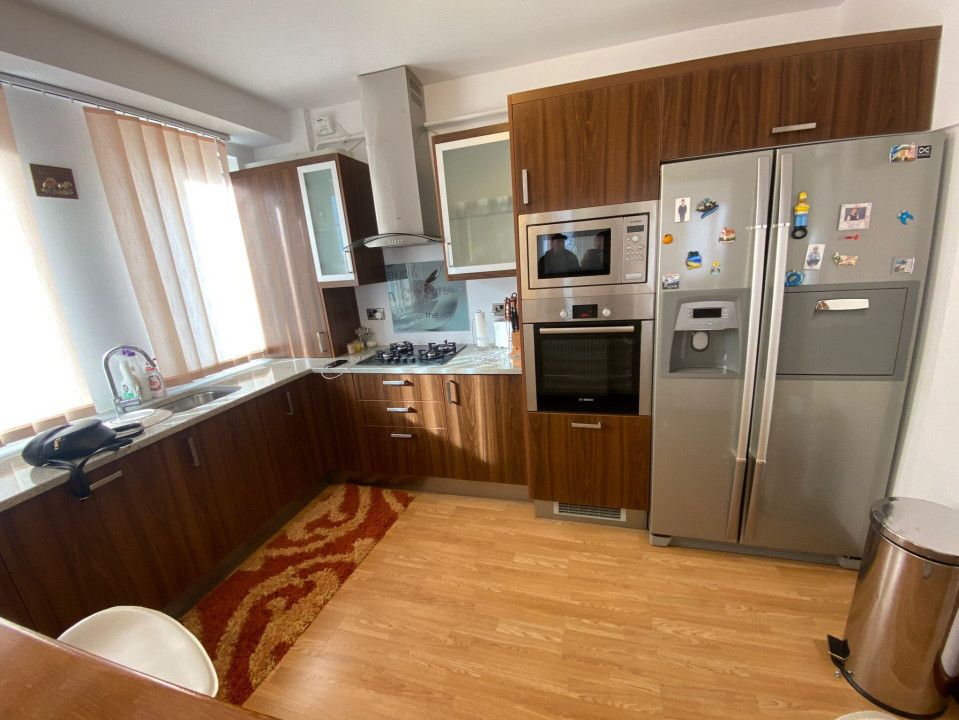 Apartament de vanzare-Mihai Viteazul (deasupra la UNICARM)