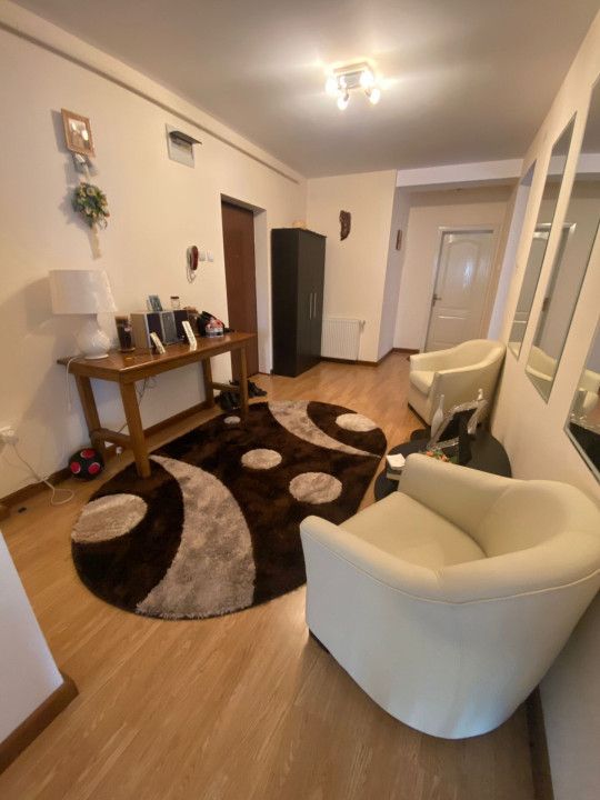 Apartament de vanzare-Mihai Viteazul (deasupra la UNICARM)