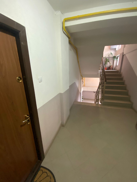 Apartament de vanzare-Mihai Viteazul (deasupra la UNICARM)