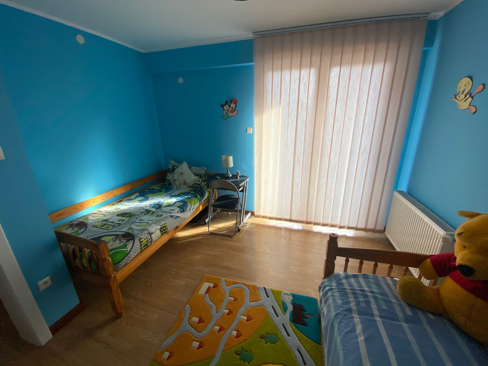 Apartament de vanzare-Mihai Viteazul (deasupra la UNICARM)