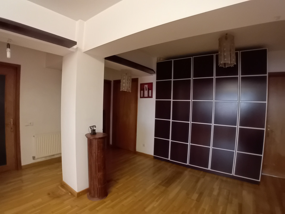 Apartament 4 camere | Obcini | 96 mp | 96.000 EURO