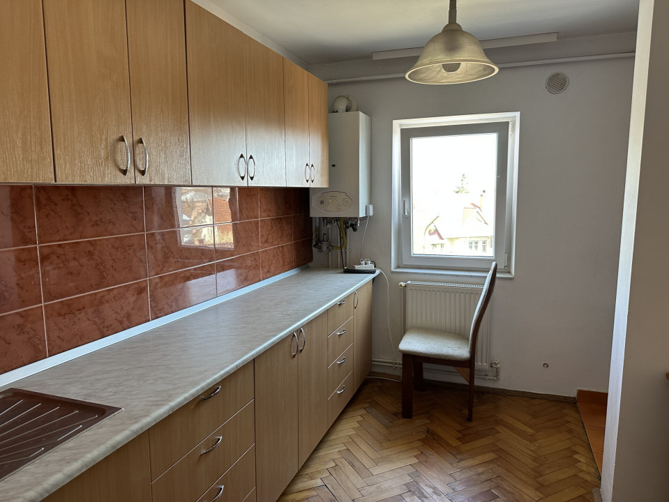 Apartament 3 camere - zona OBOR