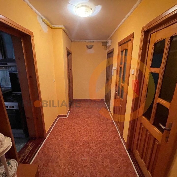 APARTAMENT CU 4 CAMERE - ETAJ 1!