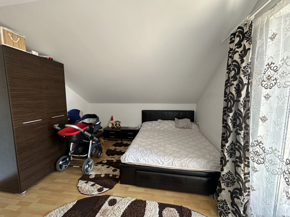 Apartament cu 3 Camere și Loc de Parcare - 80 m