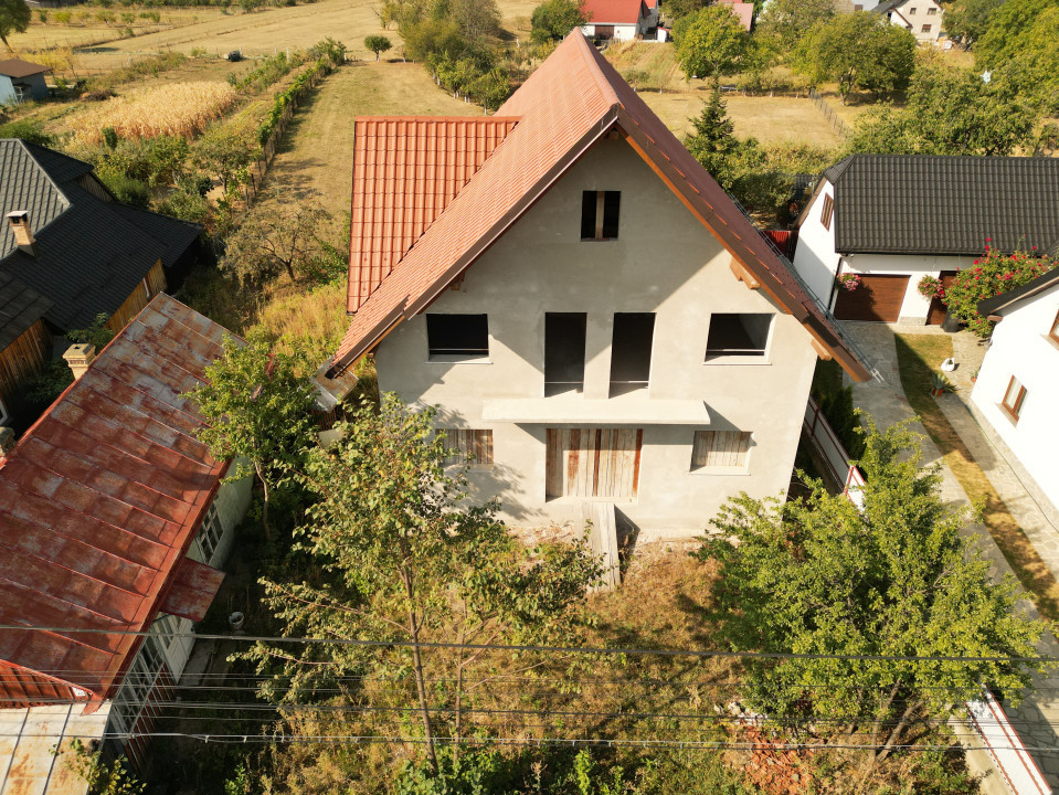 Casă Marginea | zonă Centrală | 5 camere | 260 Mp