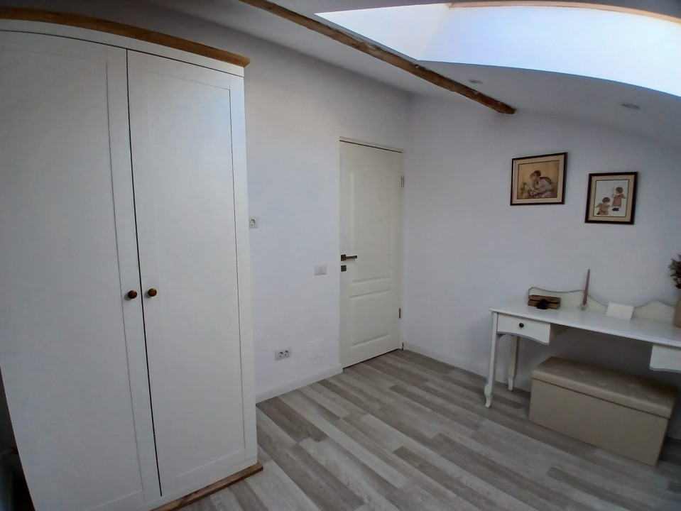 Apartament tip casa| 5 camere|Str. Pictor Grigorescu