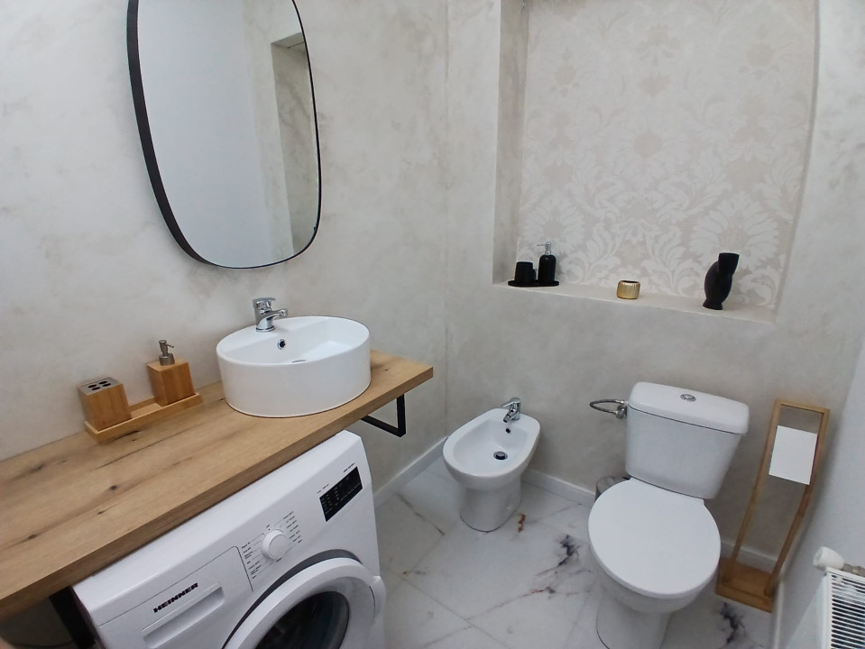 Apartament tip casa| 5 camere|Str. Pictor Grigorescu